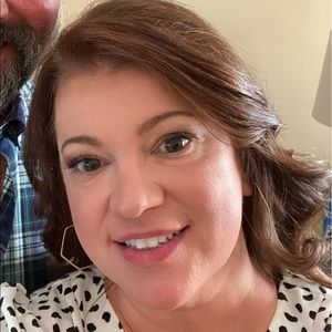 Meet your Posher, Robyn